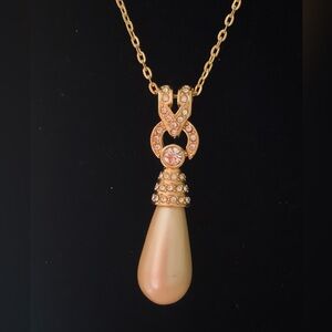 #213 Joan Rivers Goldtone & Rhinestone Teardrop Faux Pearl Pendant Necklace